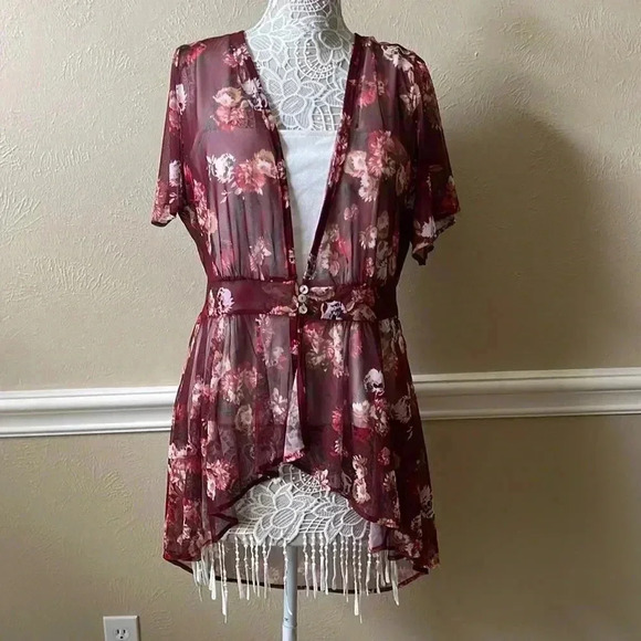 💜💜 Beautiful floral Runya - Picture 1 of 8